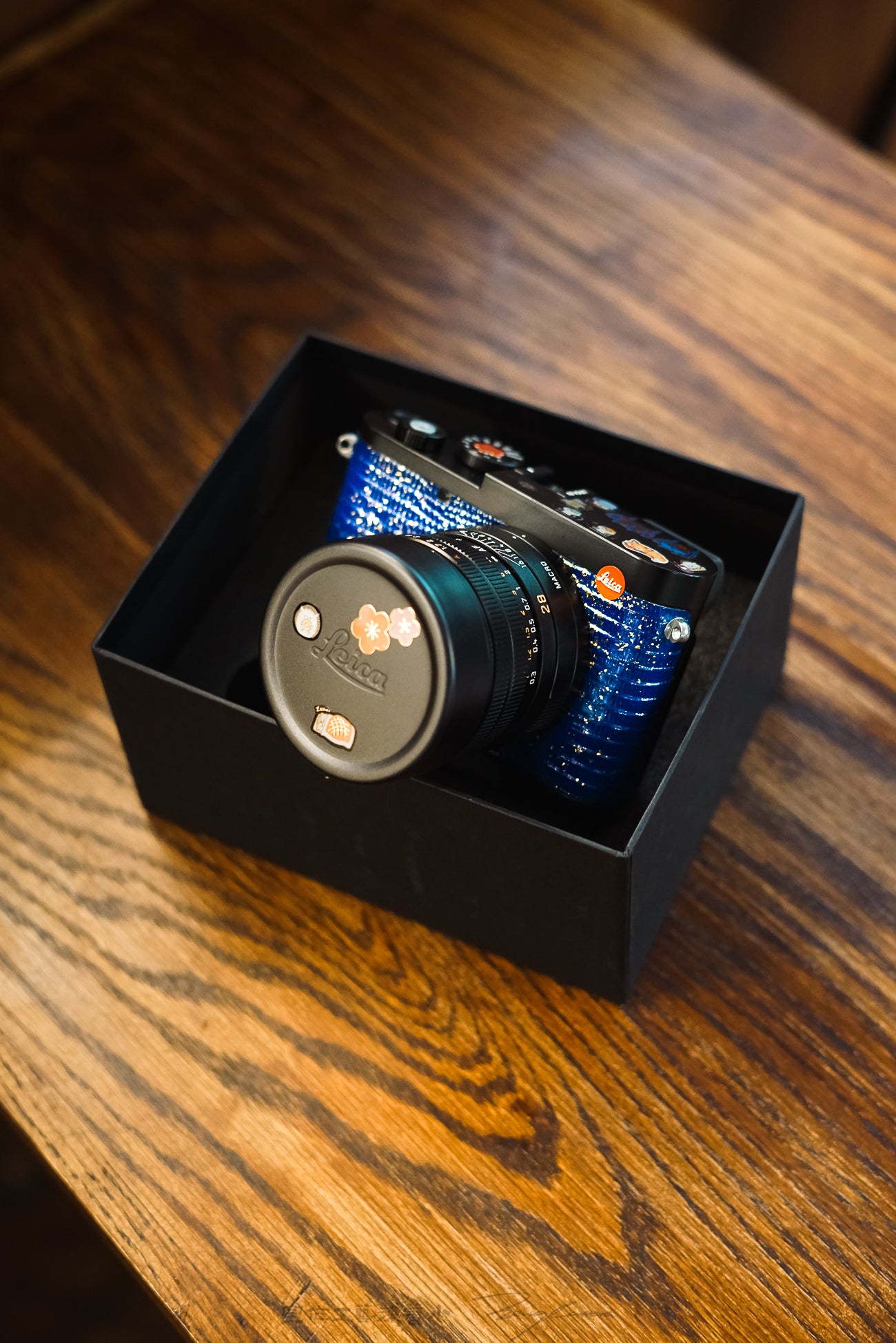 Q3 Leather art replacement with gold sprinkled lizard skin material/Blue