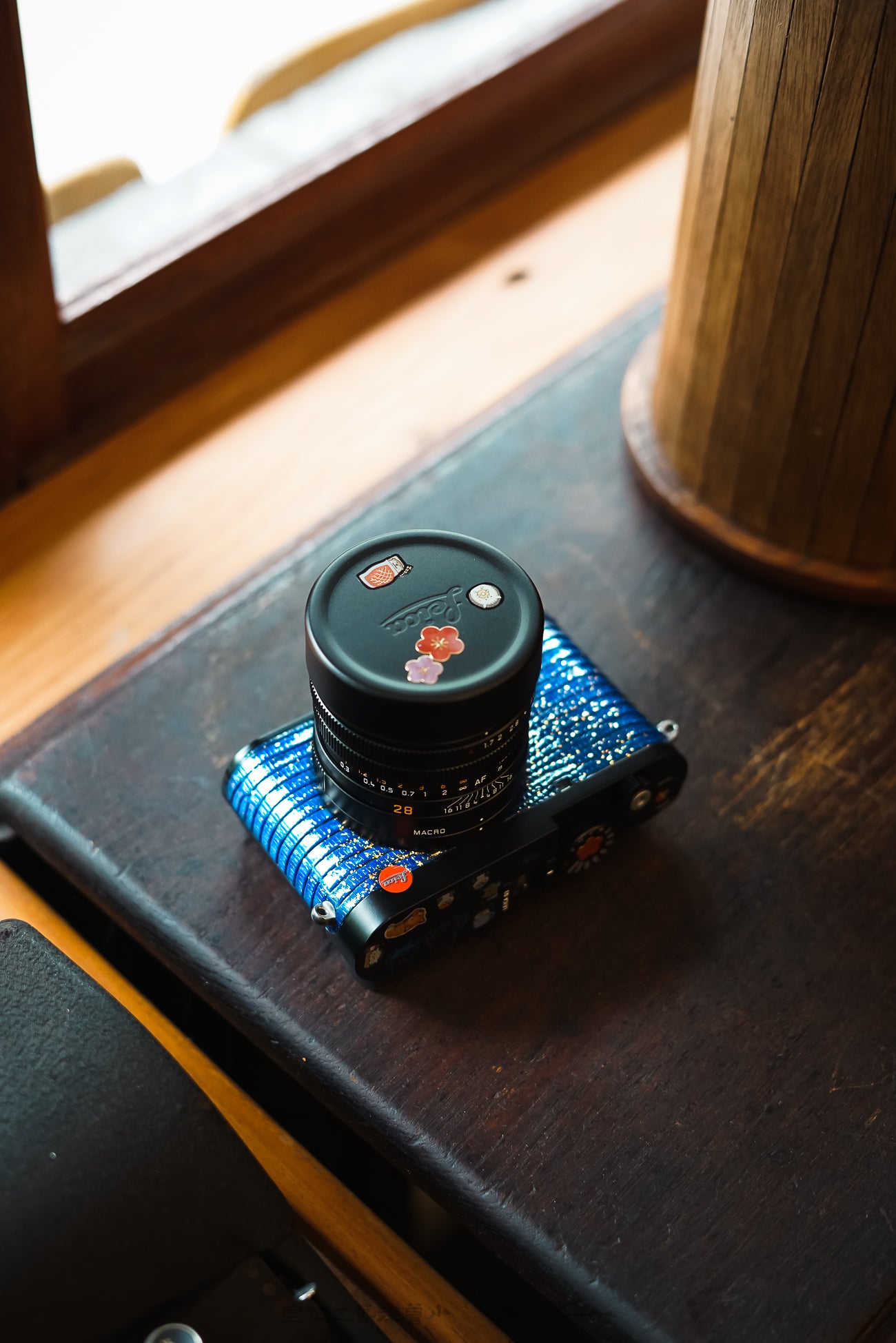 Q3 Leather art replacement with gold sprinkled lizard skin material/Blue