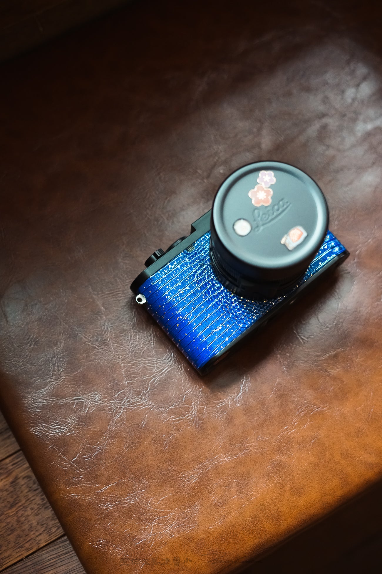 Q3 Leather art replacement with gold sprinkled lizard skin material/Blue