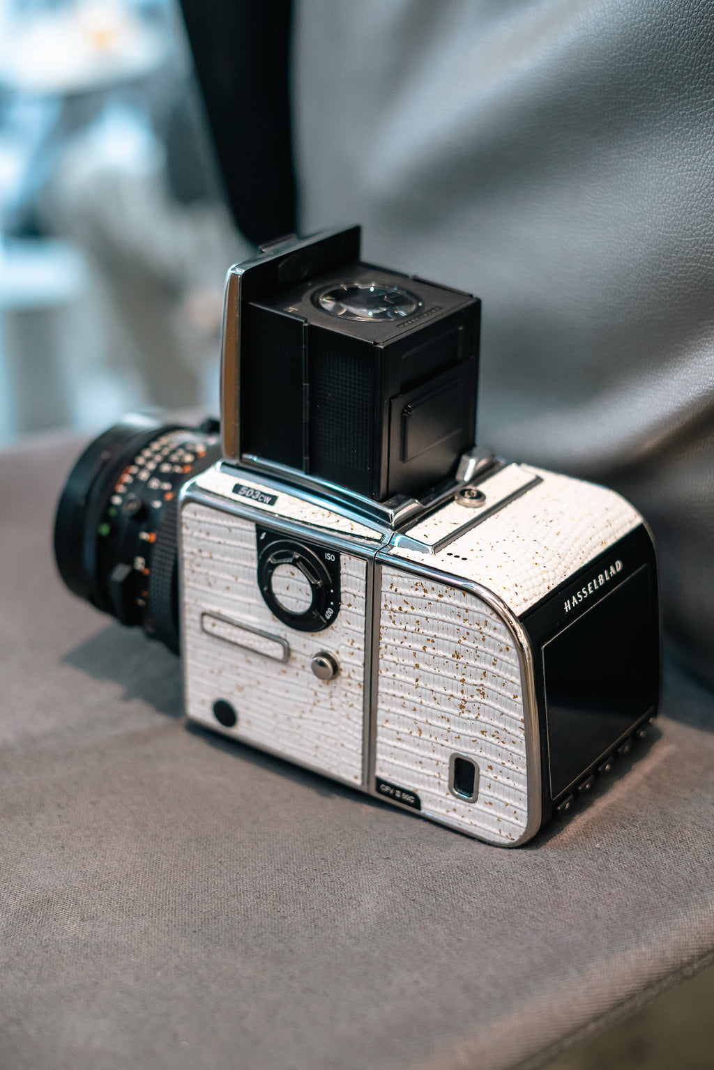 503CW Leather art replacement with gold sprinkled lizard skin material/White