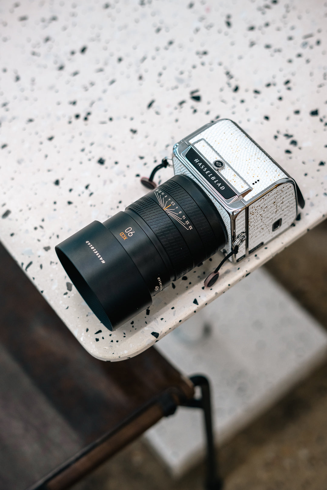 503CW Leather art replacement with gold sprinkled lizard skin material/White