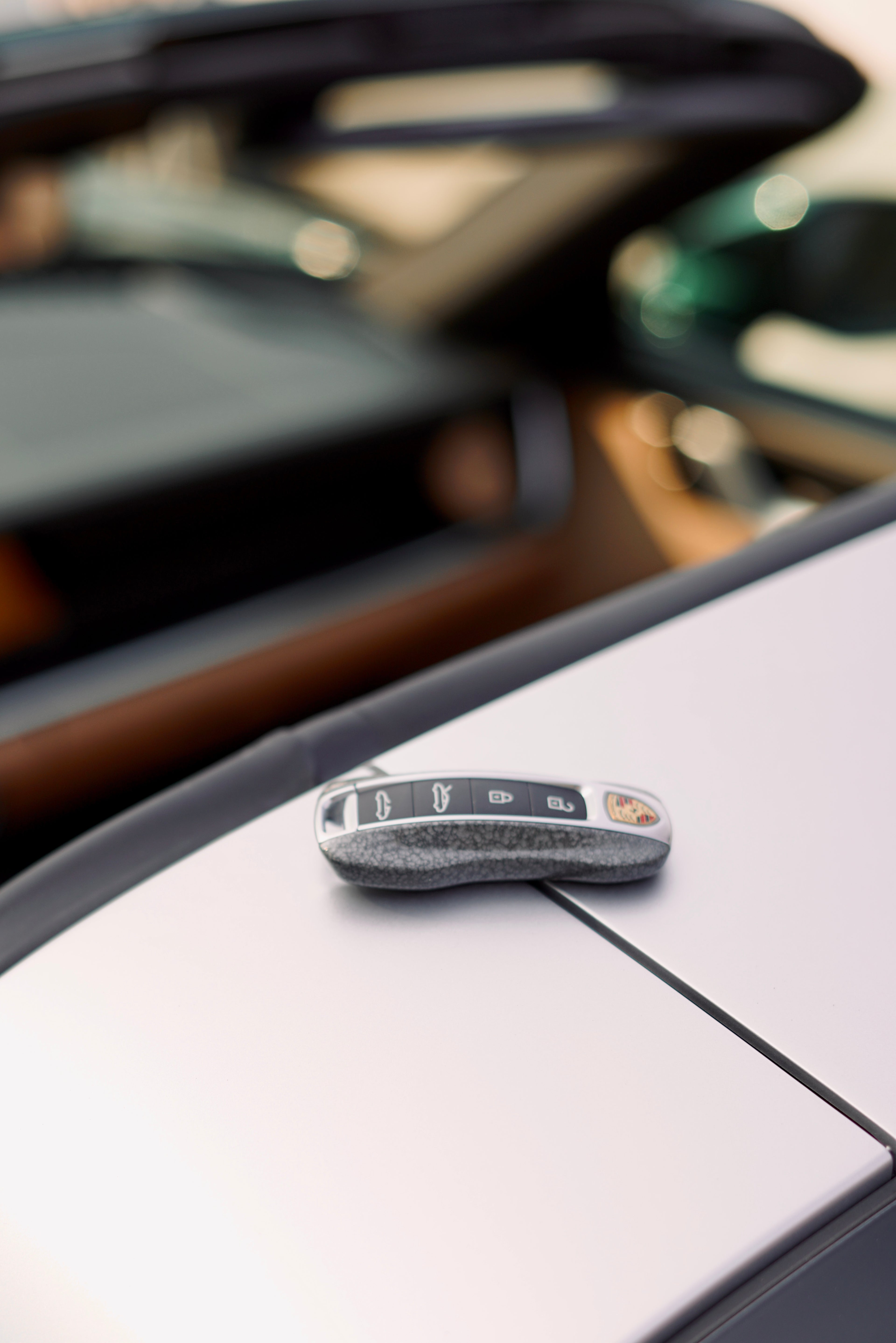 Personalized customization, hammer patterned lacquer art/modified car key