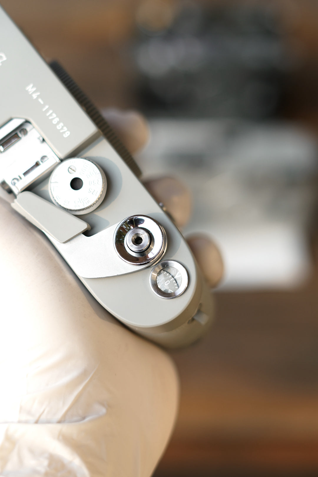 M9-P Glacier Grey Lacquer Art,Customized leather body in the same color