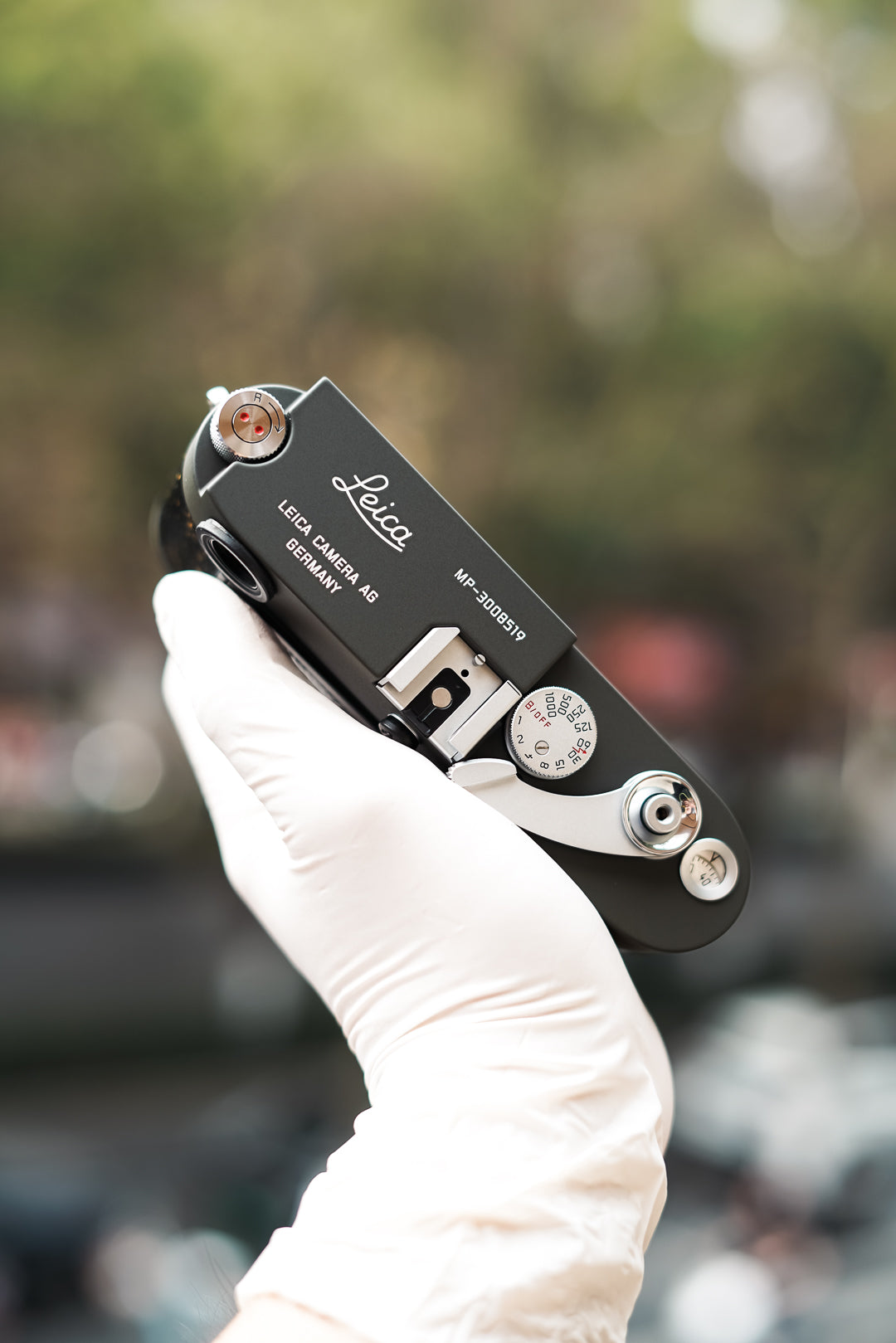 MP Reporter Repaint/Leather art replacement with gold sprinkled lizard skin material/black