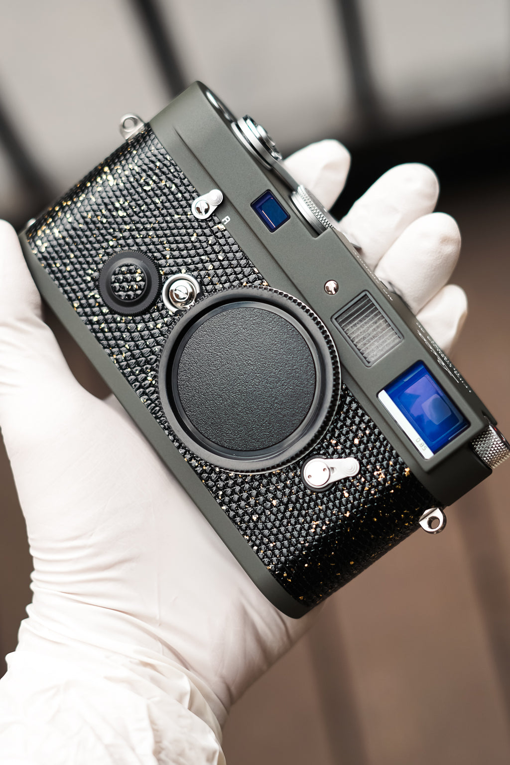 MP Reporter Repaint/Leather art replacement with gold sprinkled lizard skin material/black