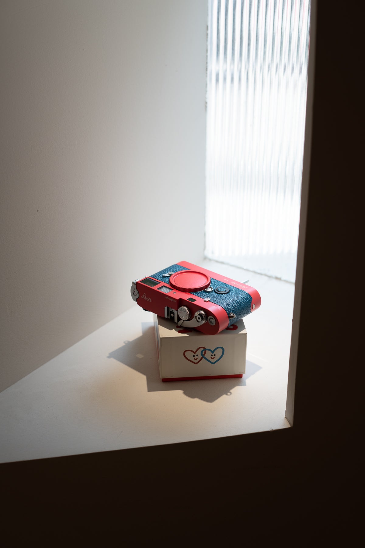 MP Ferrari Red Repaint/Leather Art Customization/Blue