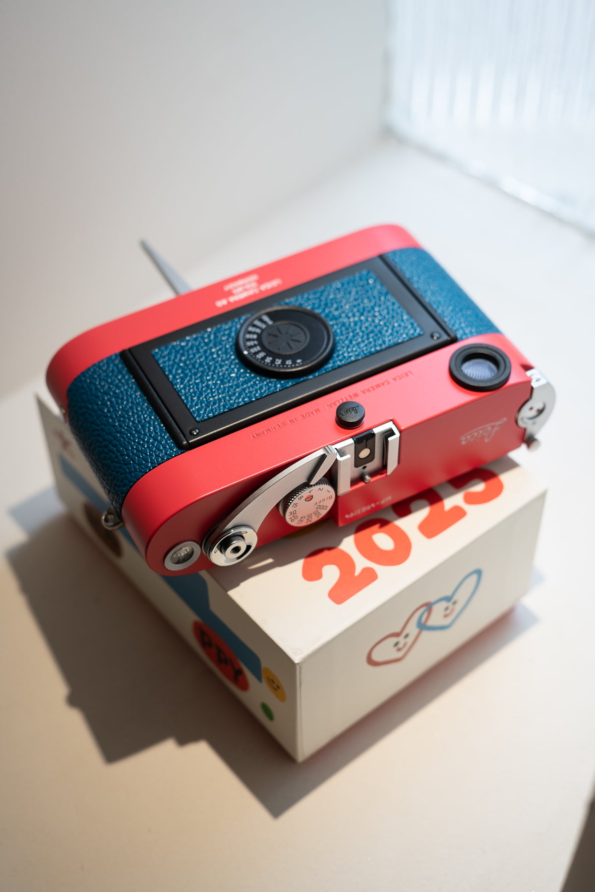 MP Ferrari Red Repaint/Leather Art Customization/Blue