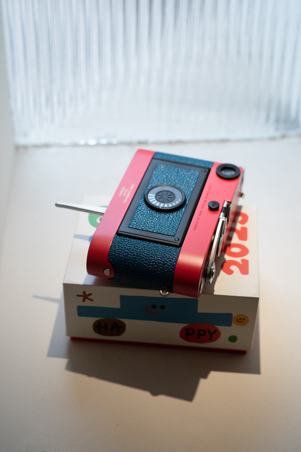 MP Ferrari Red Repaint/Leather Art Customization/Blue