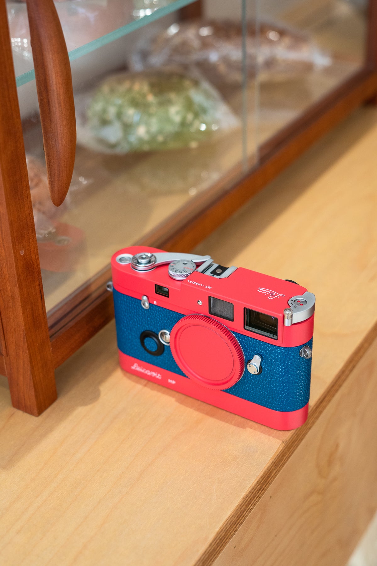 MP Ferrari Red Repaint/Leather Art Customization/Blue