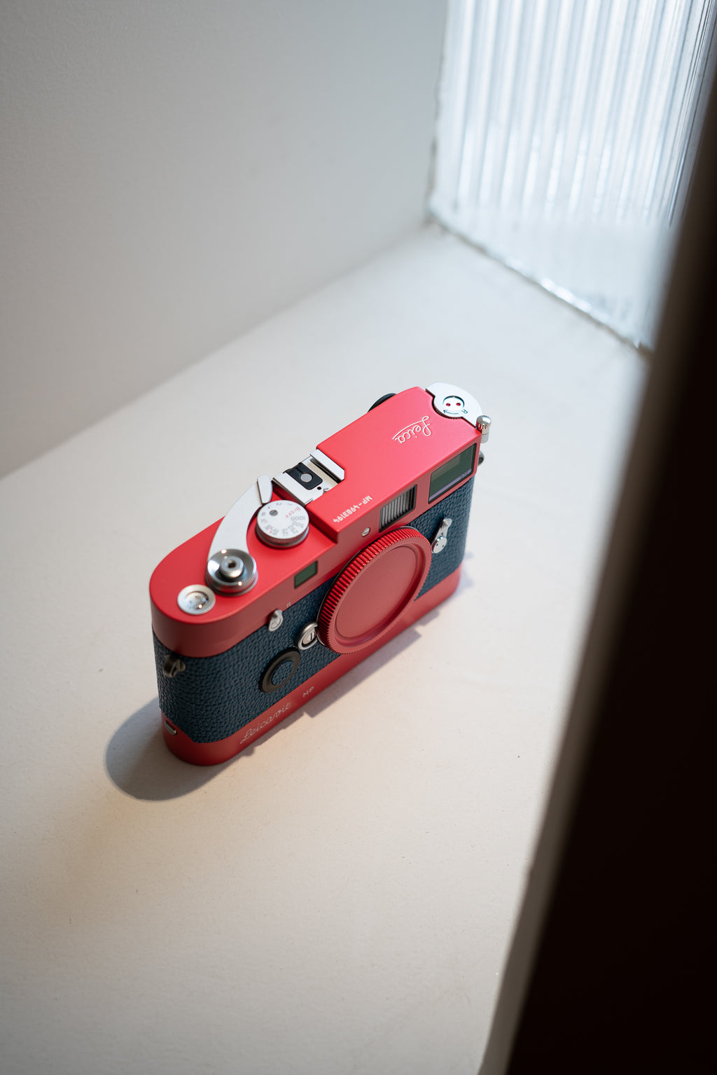 MP Ferrari Red Repaint/Leather Art Customization/Blue