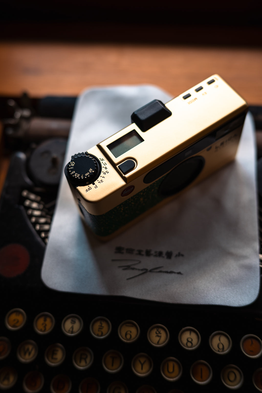 minilux 24K Golden Customization/Leather art replacement with gold sprinkled lizard skin material/Green