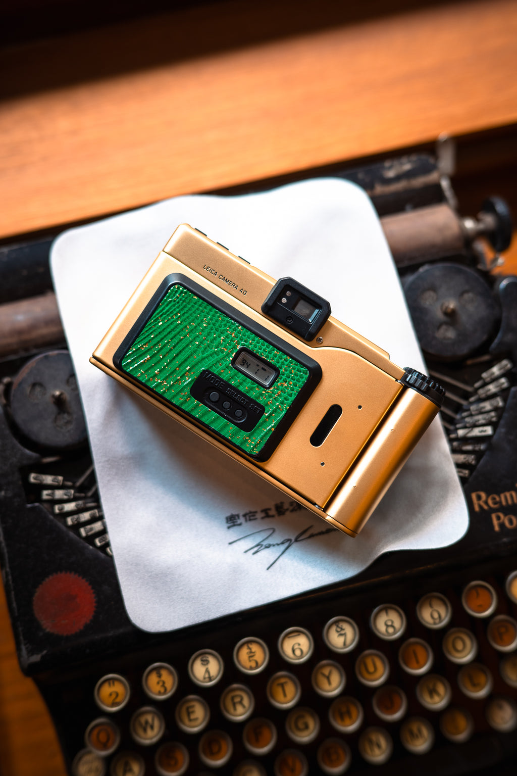 minilux 24K Golden Customization/Leather art replacement with gold sprinkled lizard skin material/Green