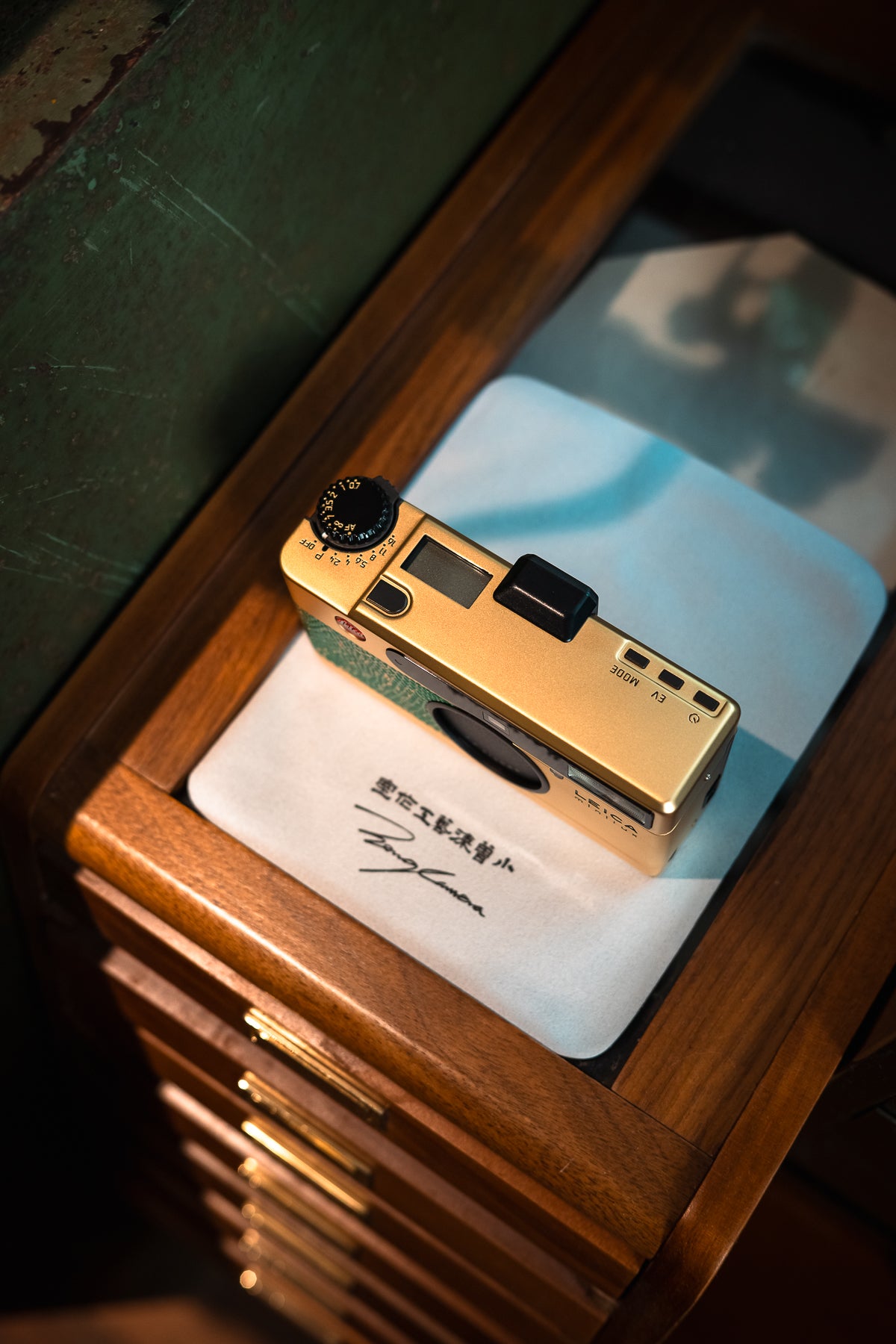 minilux 24K Golden Customization/Leather art replacement with gold sprinkled lizard skin material/Green