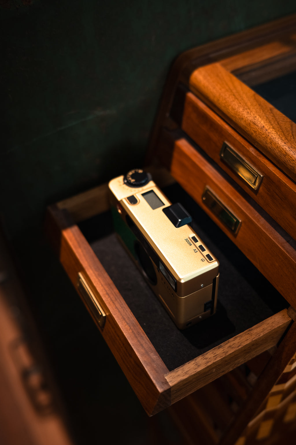 minilux 24K Golden Customization/Leather art replacement with gold sprinkled lizard skin material/Green