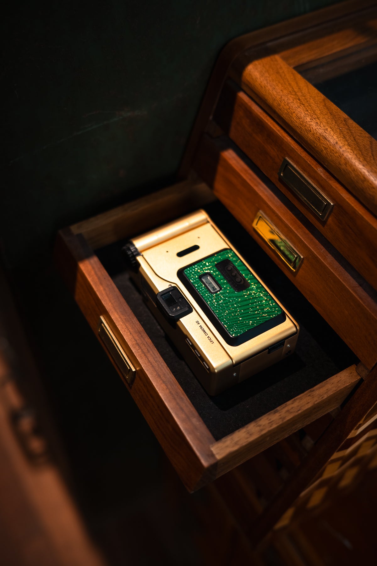 minilux 24K Golden Customization/Leather art replacement with gold sprinkled lizard skin material/Green