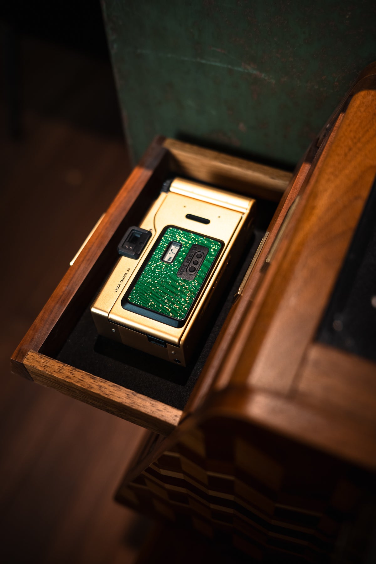 minilux 24K Golden Customization/Leather art replacement with gold sprinkled lizard skin material/Green