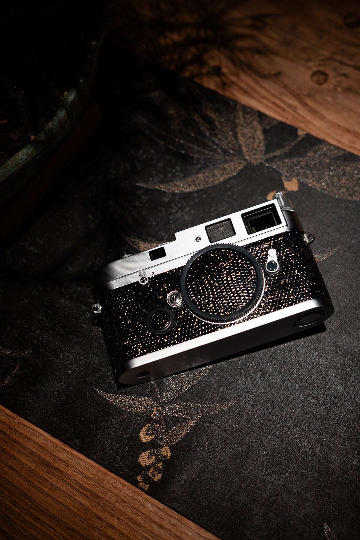 MP Leather art replacement with gold sprinkled lizard skin material/black