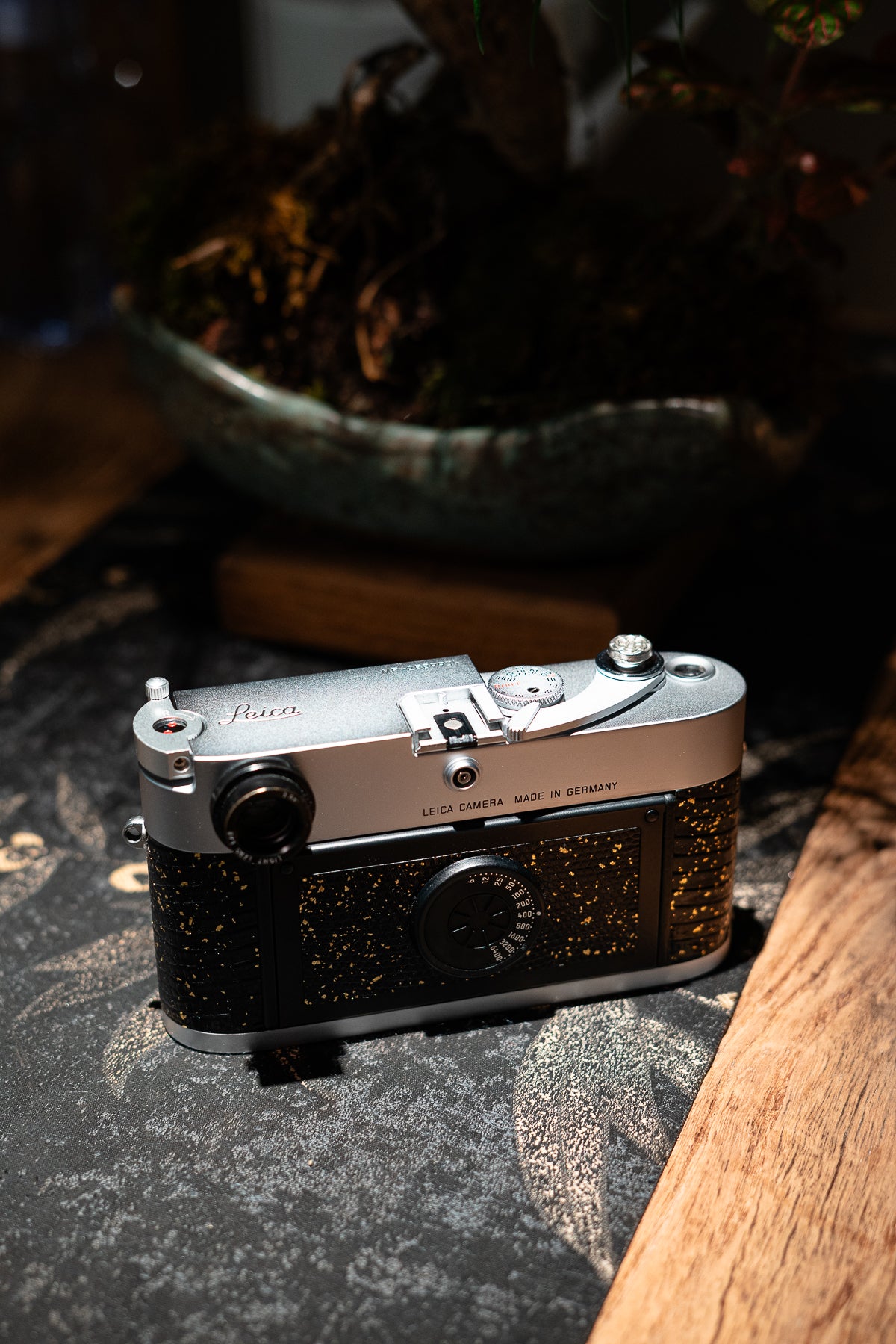 MP Leather art replacement with gold sprinkled lizard skin material/black