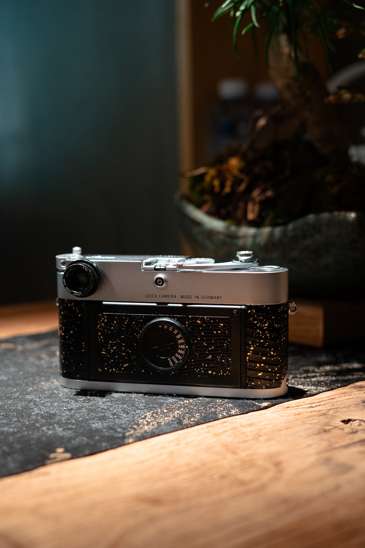 MP Leather art replacement with gold sprinkled lizard skin material/black