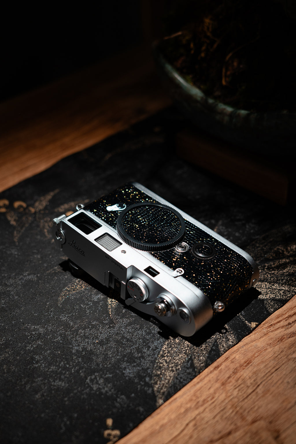 MP Leather art replacement with gold sprinkled lizard skin material/black