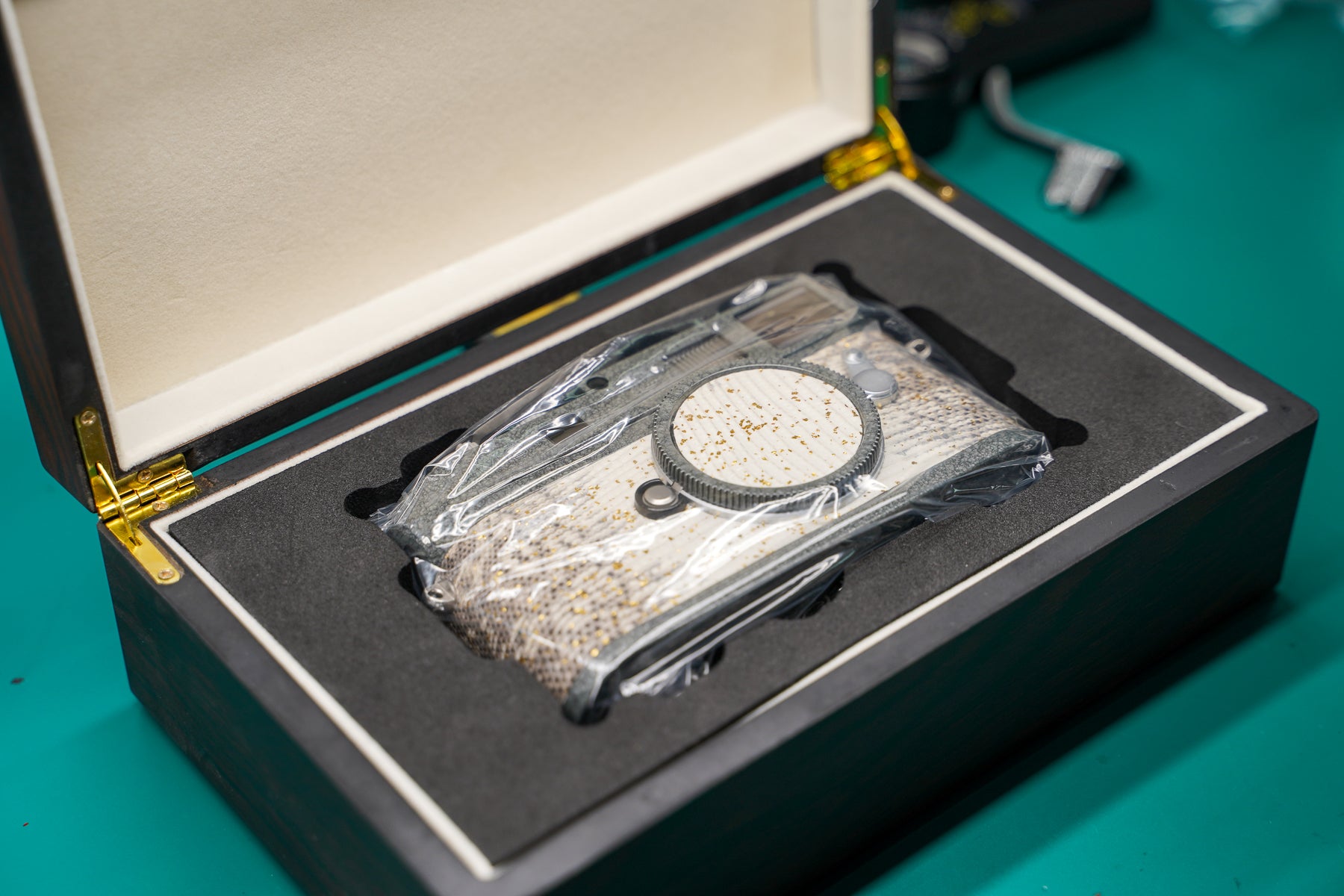 M9 Hammer Tone Repaint/Golden Himalayan Lizard Skin