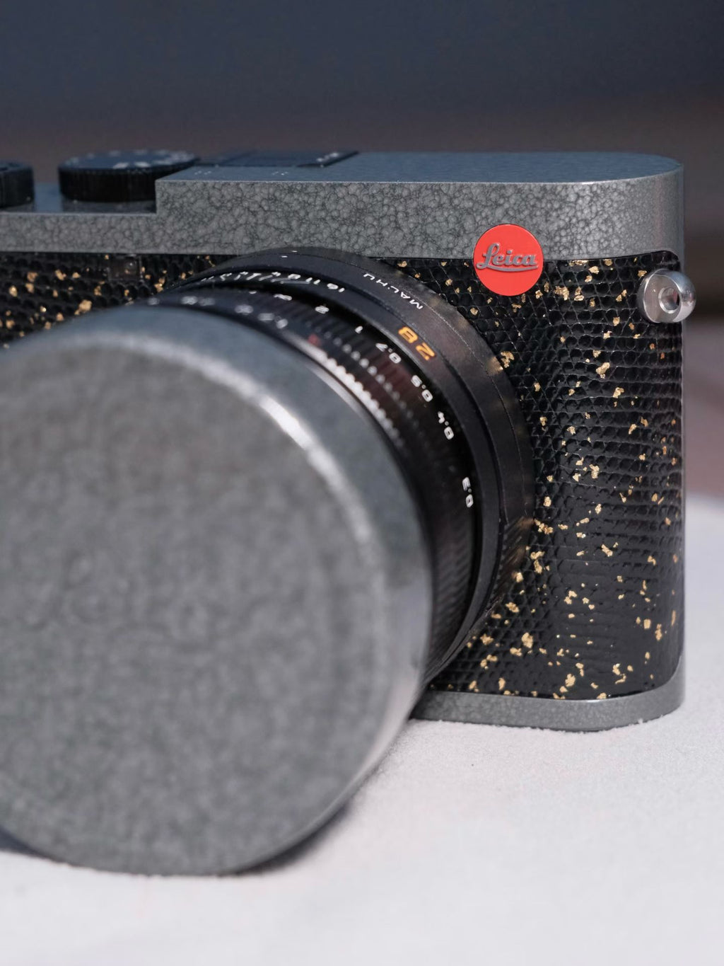 Q2 Hammer Tone Repaint/Leather art replacement with gold sprinkled lizard skin material/black