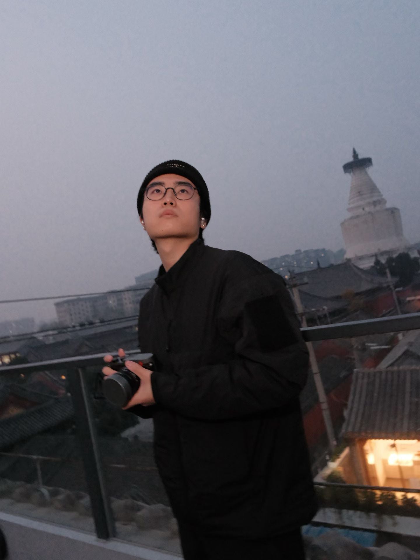 Q2 Hammer Tone Repaint/Leather art replacement with gold sprinkled lizard skin material/black