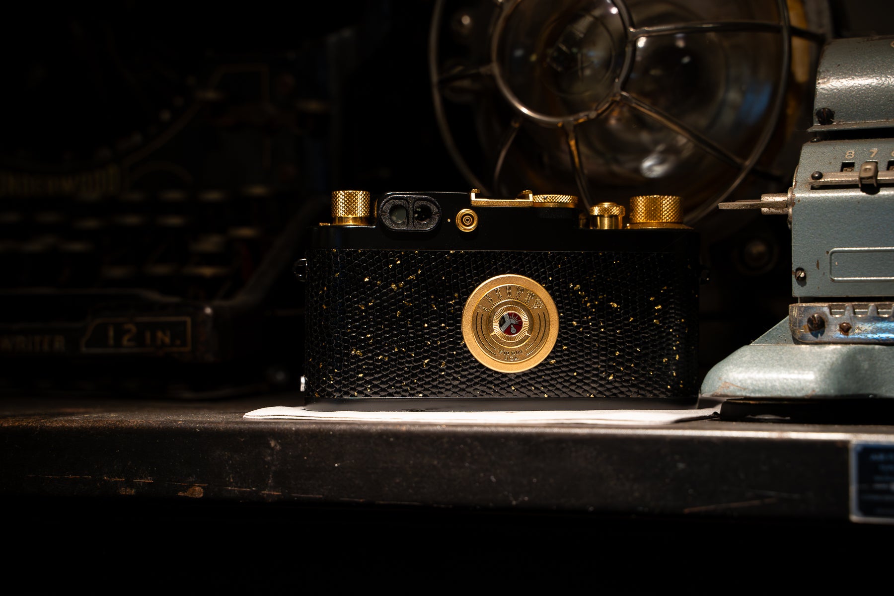 IIIG 24K Golden Customization,Leather art replacement with gold sprinkled lizard skin material/black