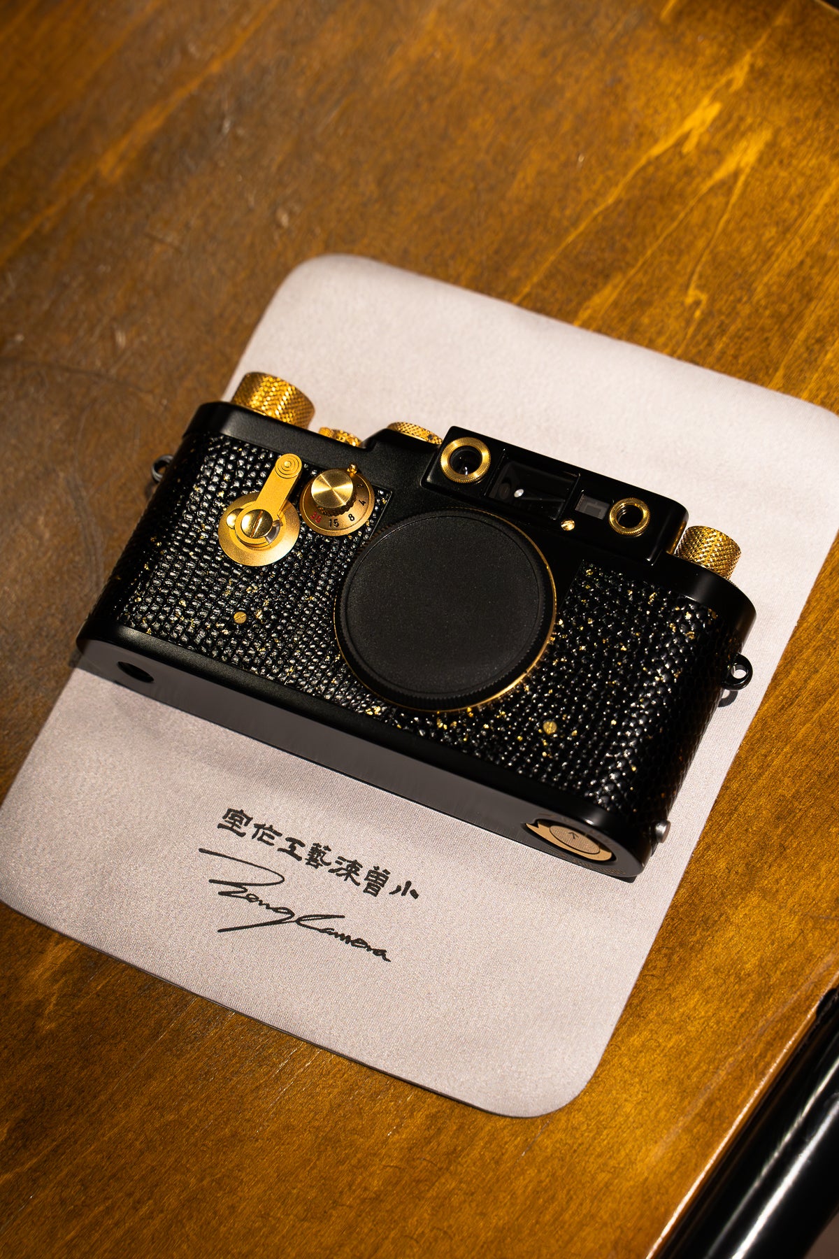 IIIG 24K Golden Customization,Leather art replacement with gold sprinkled lizard skin material/black